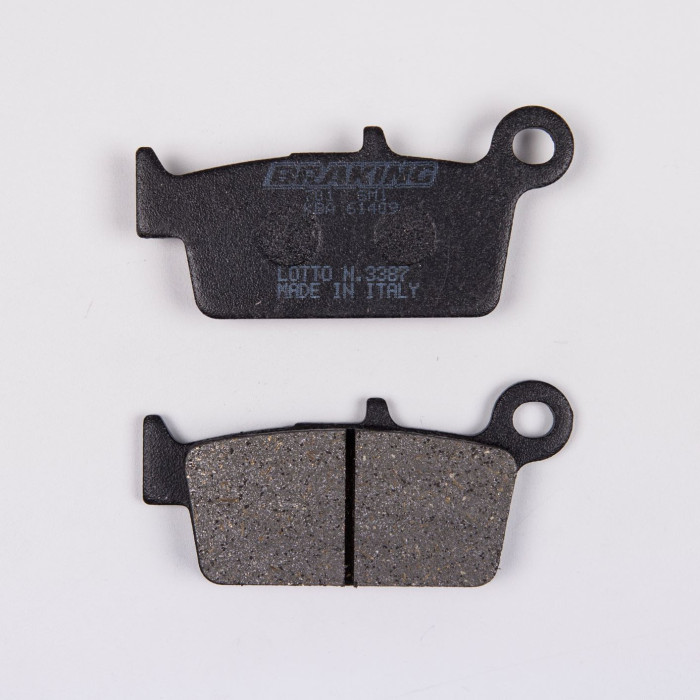 BRAKE PADS, BRAKES, SEMI-METALLIC, 701SM1
