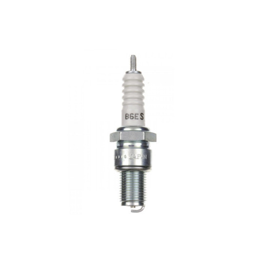 SPARK PLUG NGK B6ES (W20ES-U) TRIUMPH T140 750 TR6 650R SUZUKI GT750 VESPA PX80