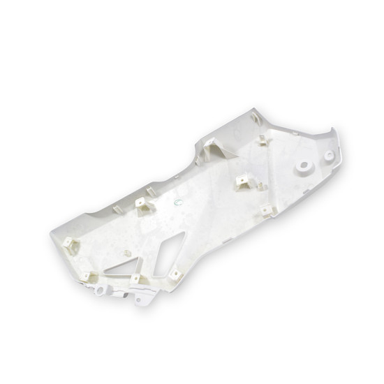 RIGHT TANK PROTECTIVE PLATE, WHITE, WITH STICKER SVT650 SVT650X