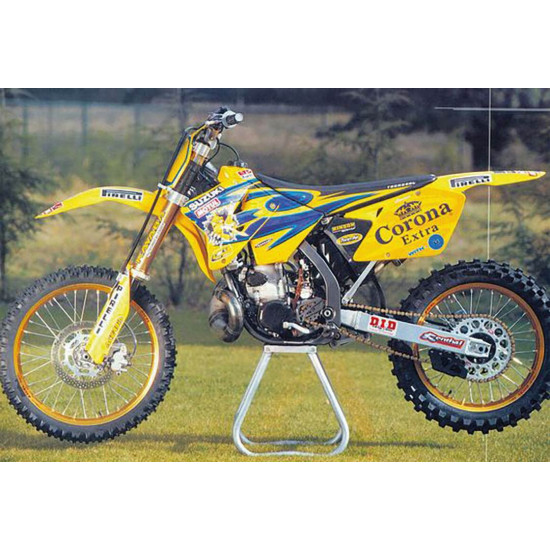 TECNOSEL (JUODASIS PAŠTAS) LIPDUKŲ RINKINYS + SĖDYNĖS UŽVALKALAS SUZUKI RM 125 / 250 '01-'08, TEAM SUZUKI '01 REPLICA