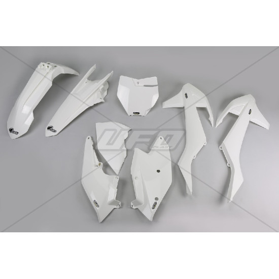 UFO PLASTIKINIS RINKINYS KTM SX / SXF '16-'18 (IŠSKYRUS SX 250 '16) SPALVA BALTA (KT517E047)