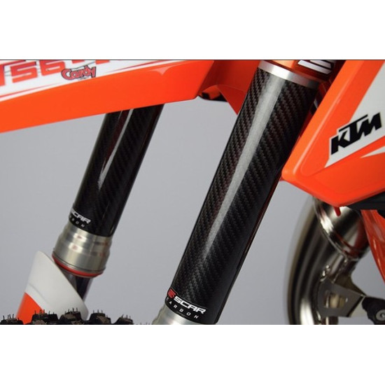SCAR RACING SELF-ADHESIVE CARBON TELESCOPIC LEG GUARDS DIMENSIONS 220X45MM (SMALL MOTORCYCLES)