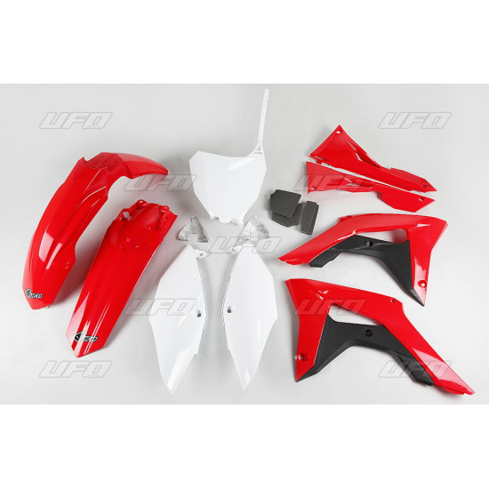 UFO PLASTIKINIS RINKINYS HONDA CRF 250R '18-'21, CRF 450R '17-'20 SU ORO FILTRO DANGTELIAIS, ORIGINALIOS SPALVOS (RAUDON