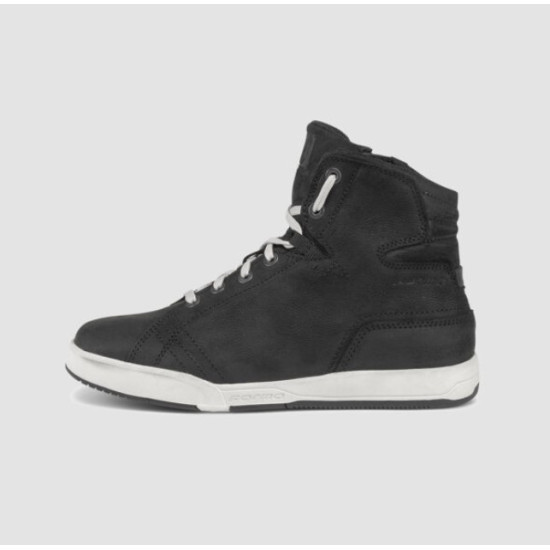 FORMA SWIFT X FIT DRY SHOES COLOR BLACK / WHITE SIZE 39
