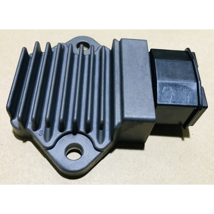 TOURMAX voltage regulator (current rectifier) ​​HONDA NSR 125 '93-01, XL 125V VARADERO '02-03, CB 500 '94-02, CB 600F HORNET '