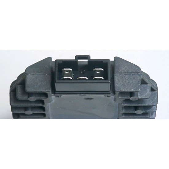 TOURMAX voltage regulator (current rectifier) ​​YAMAHA YP 125R '10-'11, YZF 125 '08-'09, YP 250 MAJESTY '98-'01, XP 500 T-MAX