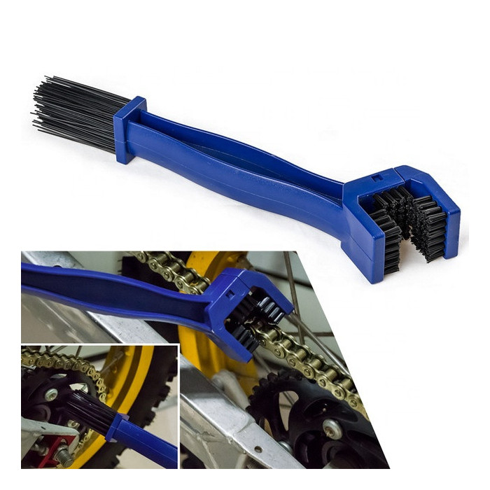 Brush for chain and sprockets