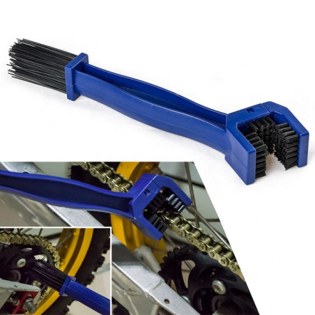 Brush for chain and sprockets