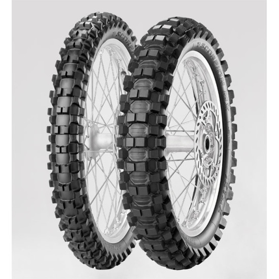 PIRELLI padanga 110/90-17...