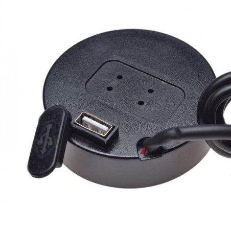 Universal thermometer, temperature sensor, voltmeter
