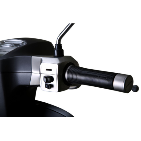 Motoroleris LAMBRETTA V50 SPECIAL BLACK MATT/ BLACK